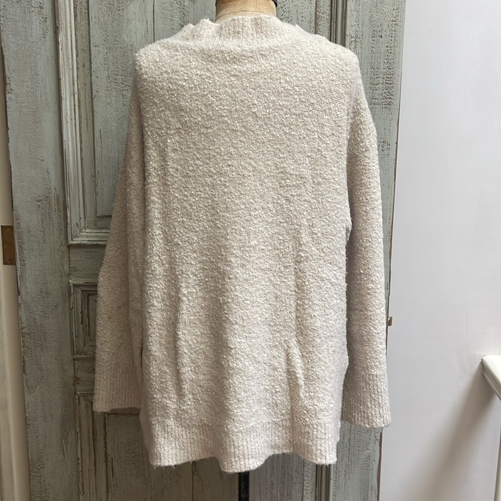 Anthropologie v neck sweater - Picture 2 of 5